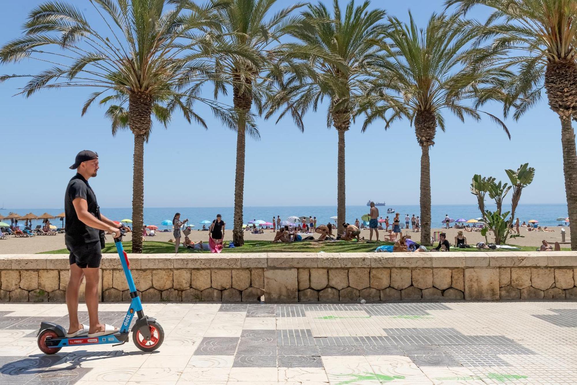 Bhost - Paseo De La Malagueta Apartment Malaga Luaran gambar
